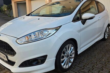 Ford Fiesta 95.300 km 5.999 &euro; Niddatal 61194
