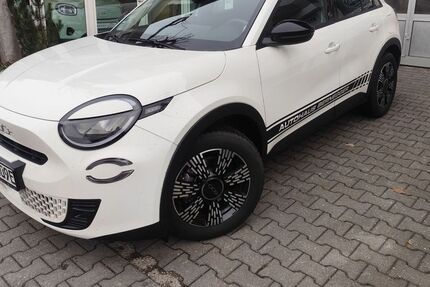 Fiat 600e 27.500 km 24.950 &euro; Rosenheim 83022
