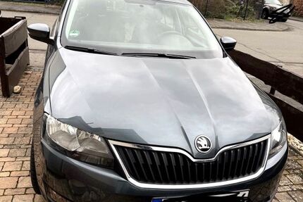 Skoda Rapid 116.000 km 8.600 &euro; Giessen 35392