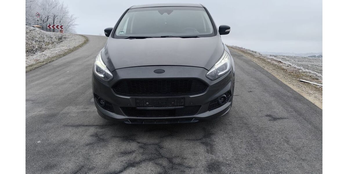 Ford S-Max 151.156 km 14.950 &euro; Salzweg 94121