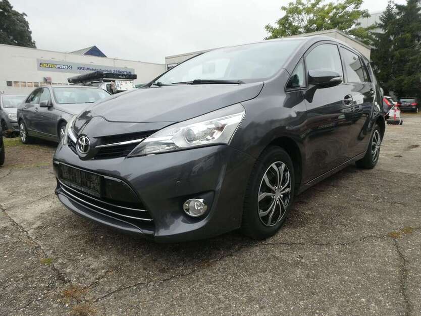 Toyota Verso 244.338 km 4.980 € Mannheim 68305