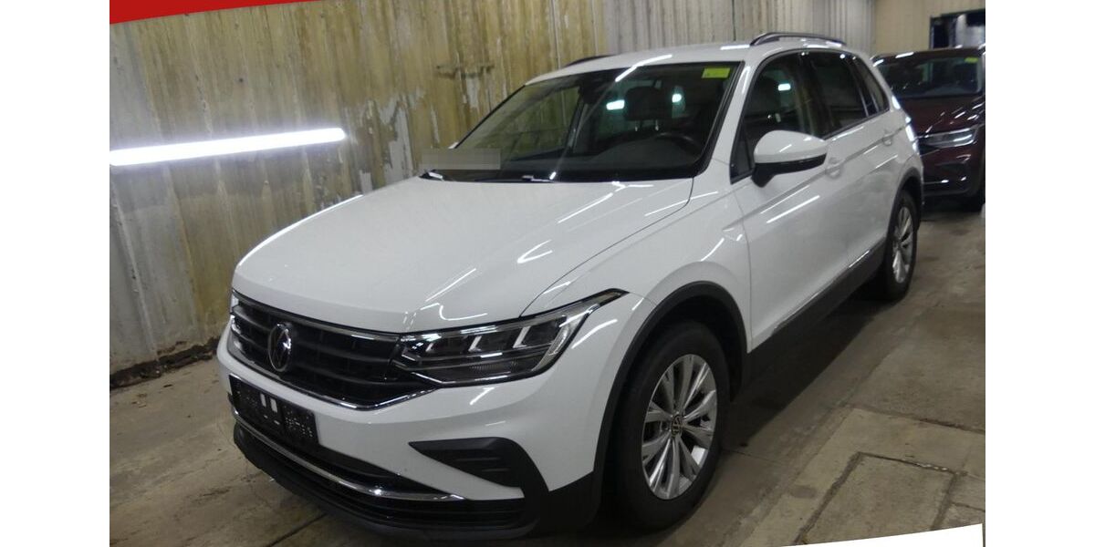 VW Tiguan 93.000 km 23.450 &euro; Bebra 36179