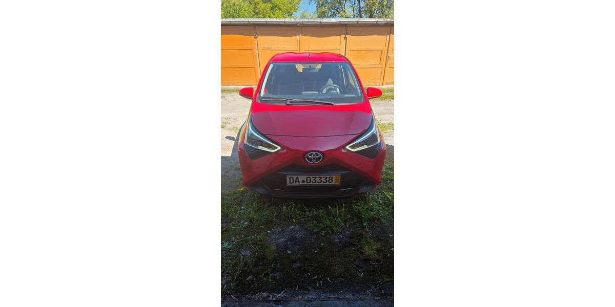 Toyota Aygo (X) 15.000 km 11.200 &euro; Magdeburg 39118