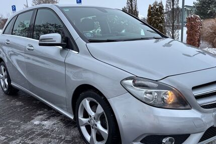 Mercedes-Benz B 180 99.400 km 10.900 &euro; Erfurt 99085