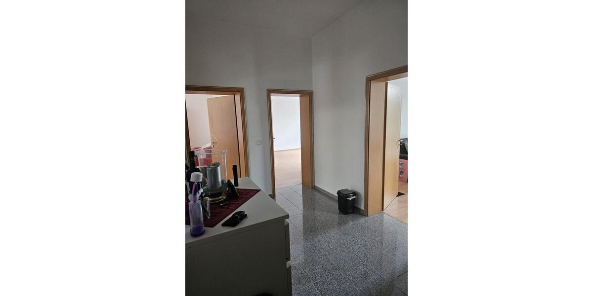 Etagenwohnung Gronau (Leine) - 4 Zimmer, 151 m&sup2;, 1.300&euro; | Angebot:26507162