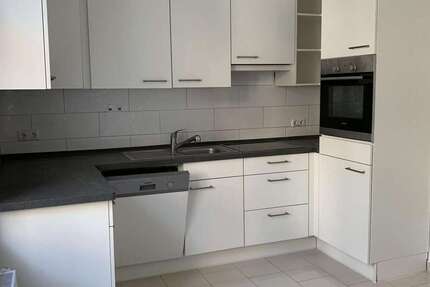 Wohnung Gießen - 5 Zimmer, 140 m&sup2;, 1.820&euro; | Angebot:27336606