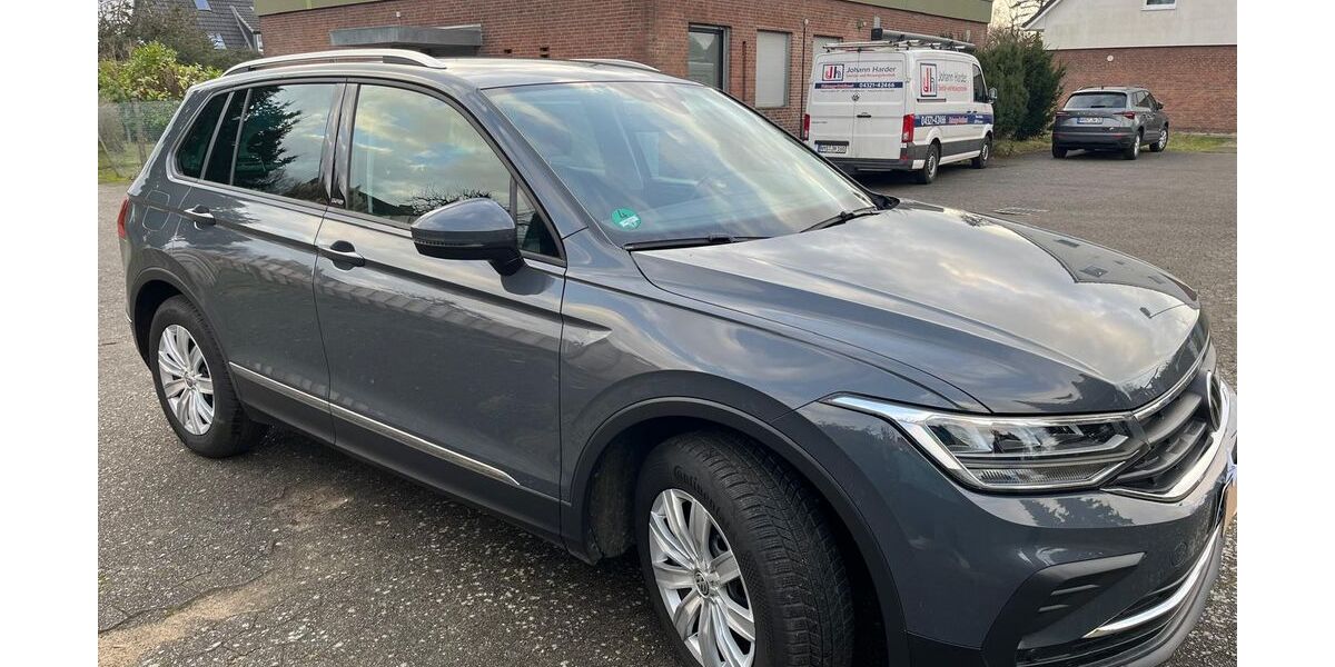 VW Tiguan 70.500 km 21.000 &euro; Neumünster 24536