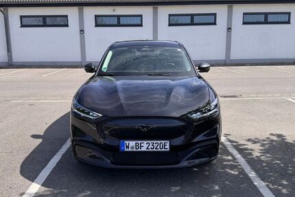 Ford Mustang Mach-E 125.000 km 25.300 &euro; Wuppertal 42349