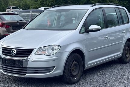 VW Touran 146.000 km 3.300 &euro; Hünfeld 36088