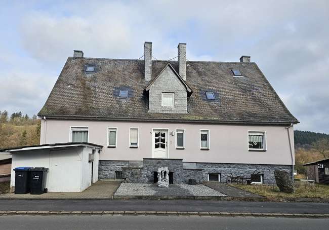 Einfamilienhaus Daun - 8 Zimmer, 230 m&sup2;, 298.000&euro; | Angebot:25320212