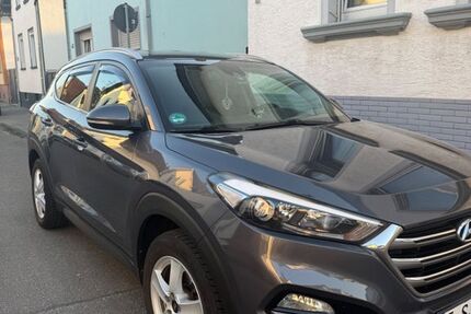 Hyundai TUCSON 150.761 km 12.800 &euro; Raunheim 65479