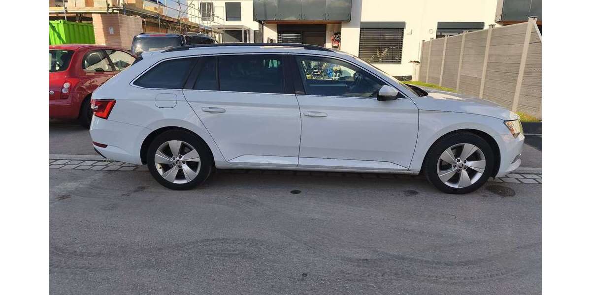Skoda Superb 236.000 km 10.500 &euro; Hildrizhausen 71157