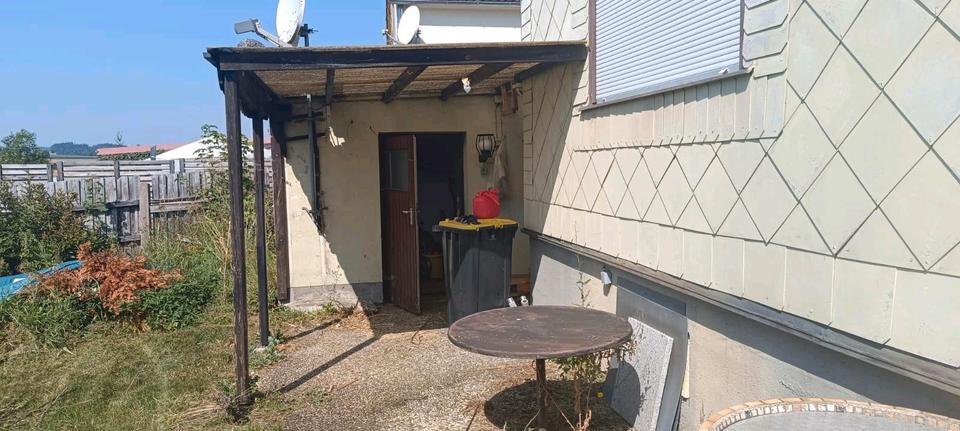 Einfamilienhaus Röslau - 8 Zimmer, 400 m&sup2;, 139.000&euro; | Angebot:26421545