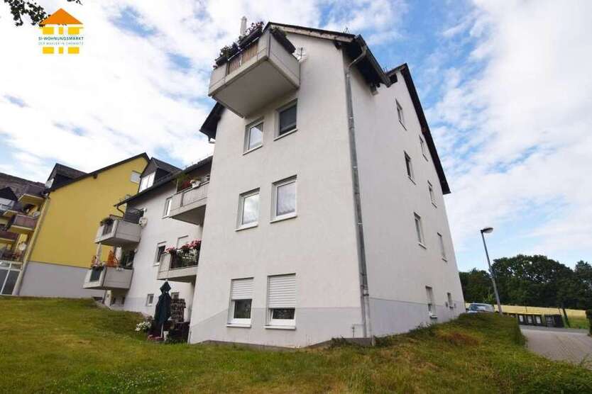Wohnung zum Kaufen in Hartenstein 73.900 € 68.46 m²