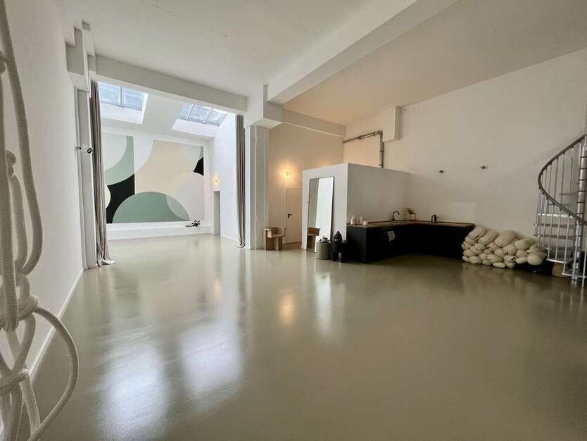 Büro in Hamburg 2.988 € 166 m²
