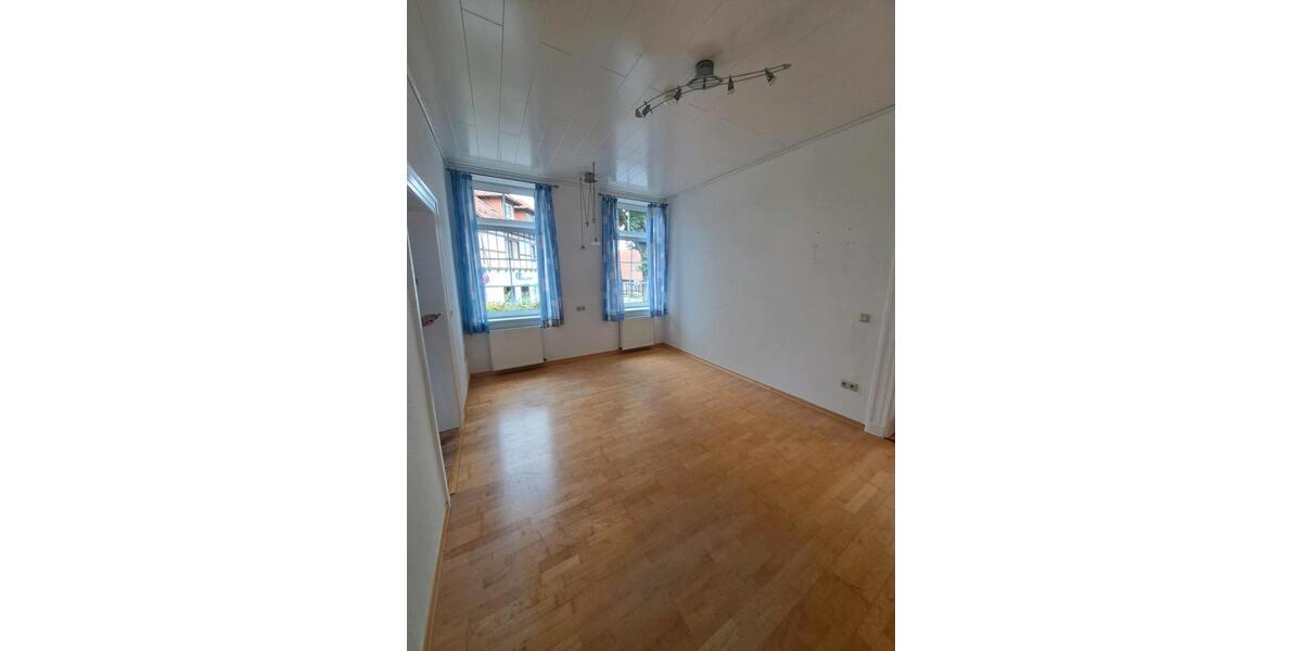 Mehrfamilienhaus, Wohnhaus Hankensbüttel - 12 Zimmer, 220 m&sup2;, 185.000&euro; | Angebot:26875547