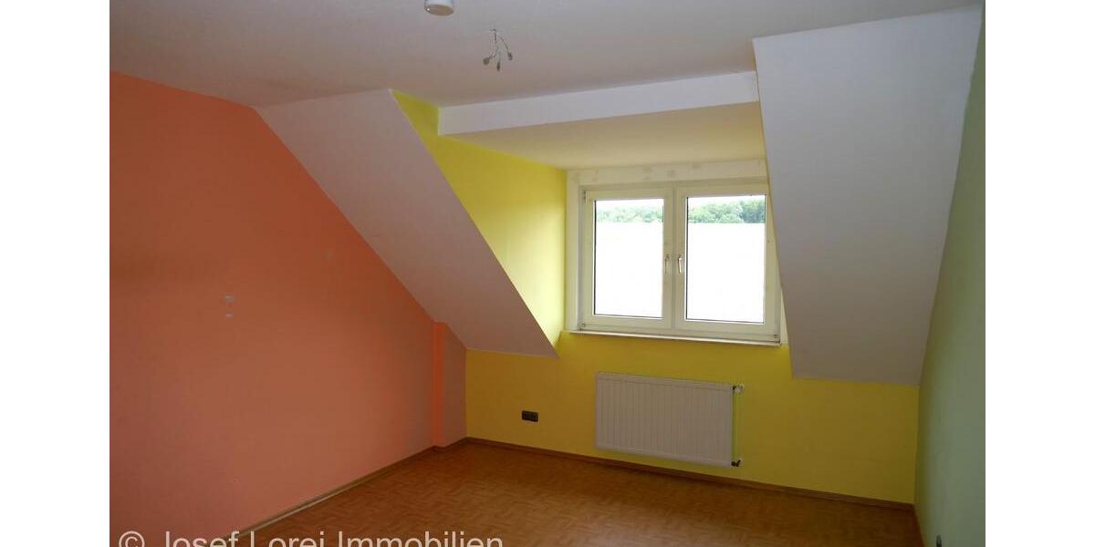 Maisonettenwohnung Schlitz - 5 Zimmer, 143 m&sup2;, 915&euro; | Angebot:23592410