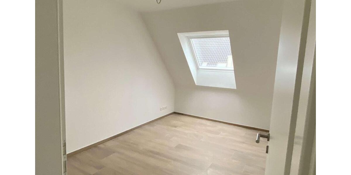 Dachgeschoßwohnung Wurster Nordseeküste - 3 Zimmer, 67 m&sup2;, 871&euro; | Angebot:26567272