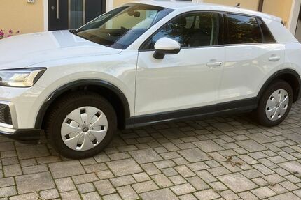 Audi Q2 7.500 km 25.500 € Oberstimm 85077