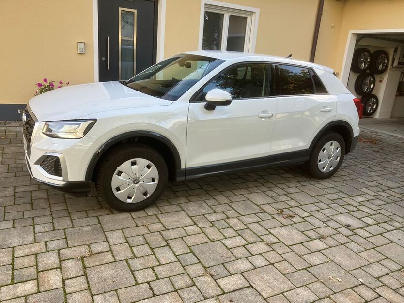Audi Q2 7.500 km 25.500 € Oberstimm 85077