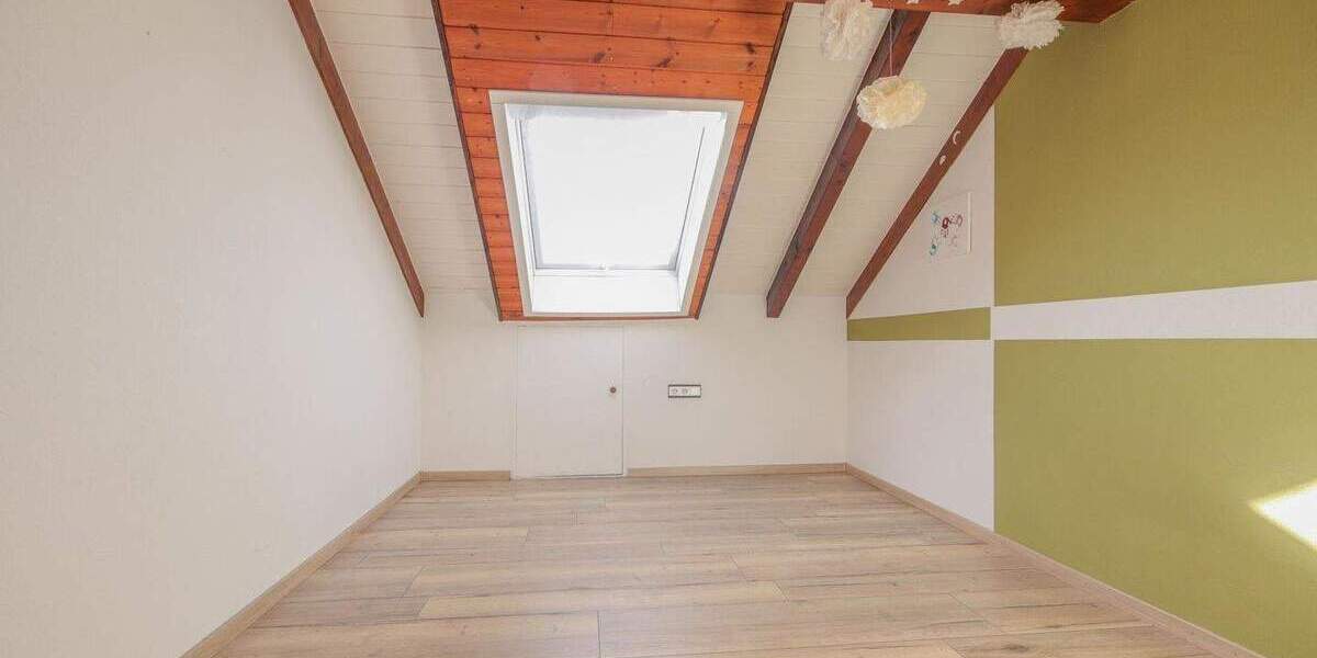 Etagenwohnung Lauchringen Unterlauchringen - 4 Zimmer, 97 m&sup2;, 310.000&euro; | Angebot:25741797