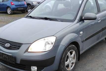 Kia Rio 162.102 km 1.599 &euro; Bickenbach 64404