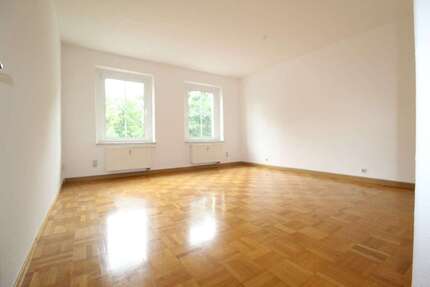 Wohnung zum Kaufen in Rochlitz 49.000 € 62 m² 3 zimmer