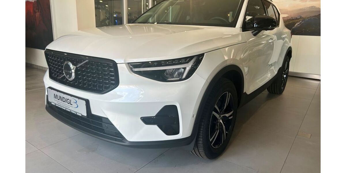 Volvo XC40 12.870 km 38.420 &euro; Landshut 84030
