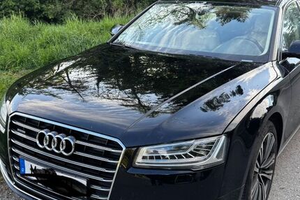 Audi A8 138.200 km 25.500 &euro; München 81677