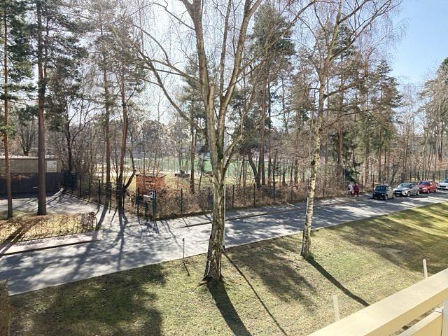 Etagenwohnung Hermsdorf - 4 Zimmer, 69 m&sup2;, 390&euro; | Angebot:25416761