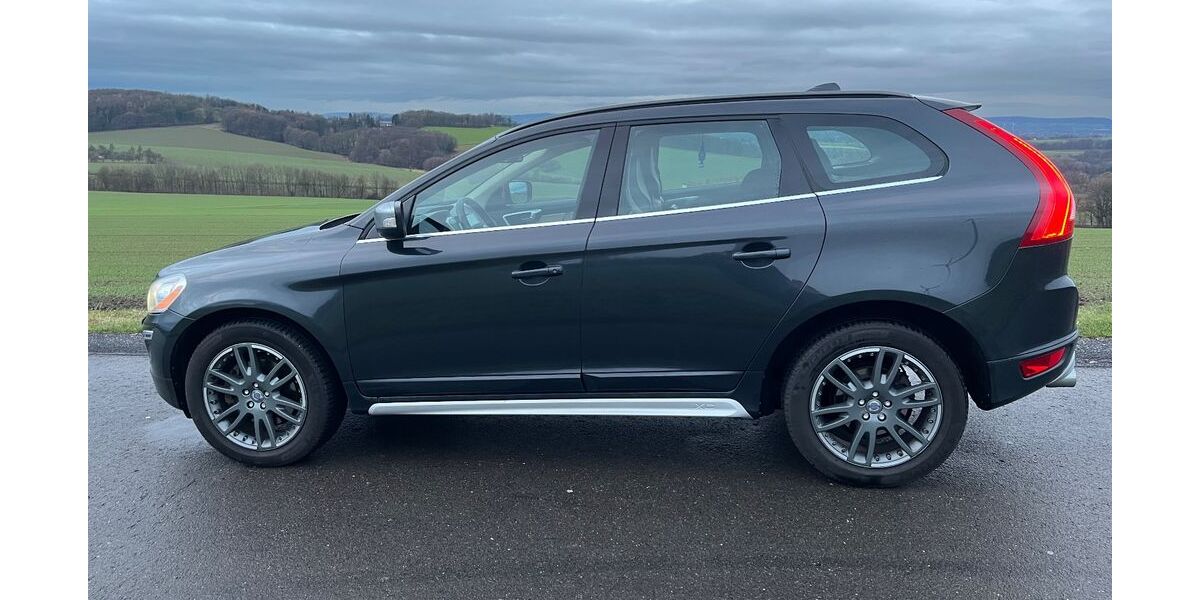 Volvo XC60 300.600 km 8.700 &euro; Herford 32052