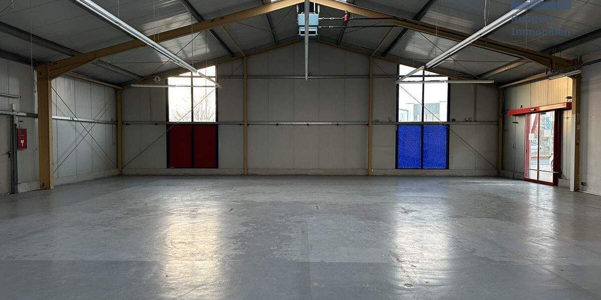 Lagerhalle mit Büro in Kitzingen zimmer