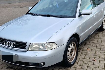 Audi A4 246.000 km 2.590 &euro; Bremen 28259