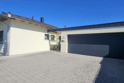 Haus Schwarzenfeld - 4 Zimmer, 133 m&sup2;, 649.000&euro; | Angebot:26905328