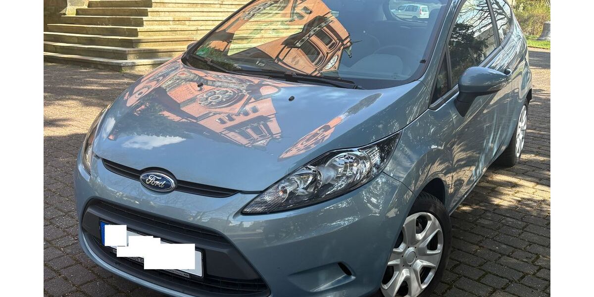 Ford Fiesta 57.000 km 4.989 &euro; Limbach Oberfrohna 09212