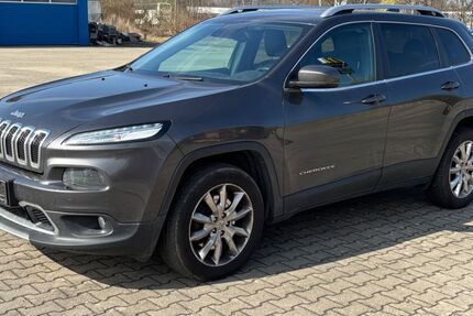 Jeep Cherokee 261.000 km 8.999 &euro; Marktredwitz 95615