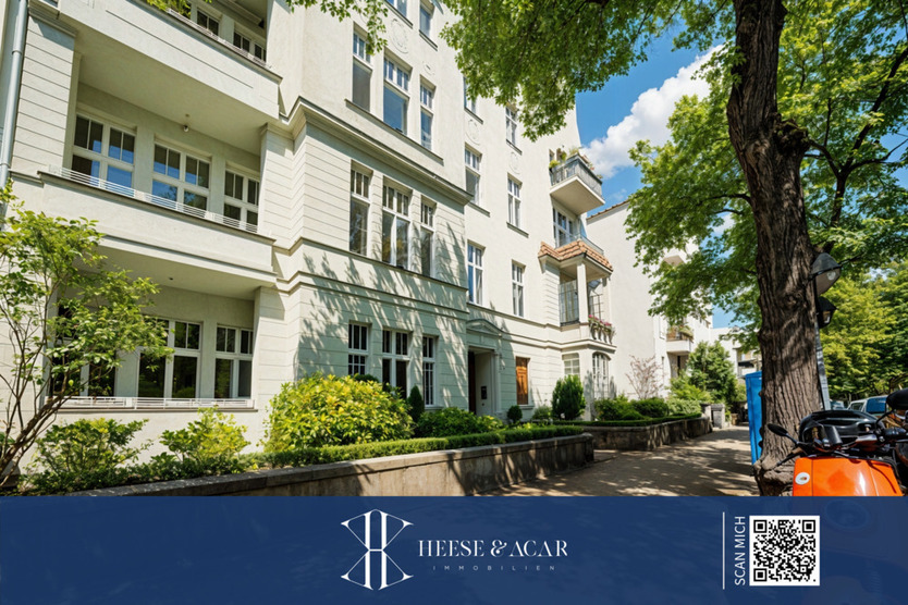 Exquisite Altbau-Perle in gehobener Wohnlage von Westend mit 4 Zimmern, Balkon & Fahrstuhl