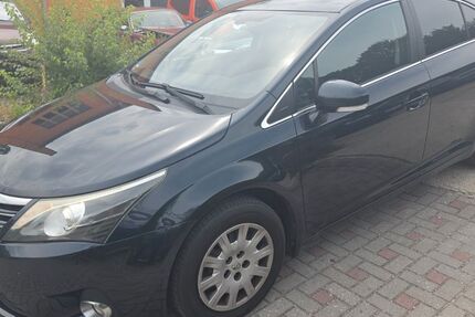 Toyota Avensis 198.600 km 7.990 &euro; Chemnitz 09114