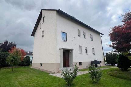 Zweifamilienhaus in Schwandorf-Gögglbach 8 zimmer