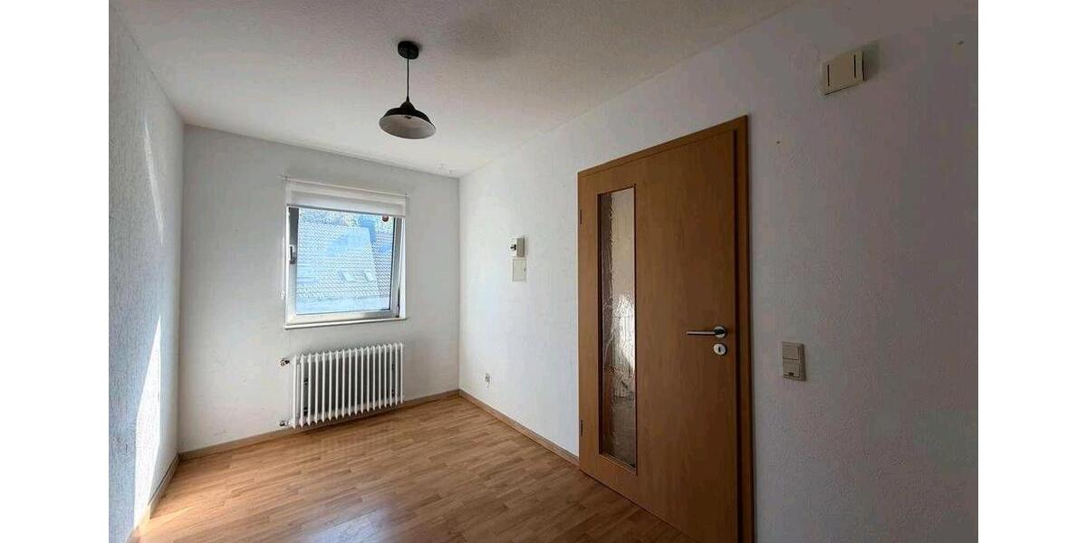 Einfamilienhaus Battweiler - 5 Zimmer, 240 m&sup2;, 265.000&euro; | Angebot:27156748