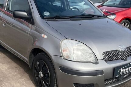 Toyota Yaris 73.257 km 3.000 &euro; Neuseddin bei Berlin 14554