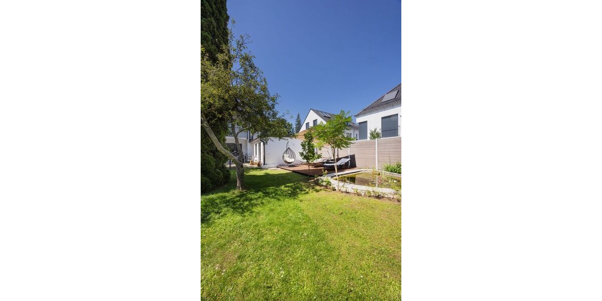 Privatverkauf - ohne Provision! Mediterranes Mehrgenerationenhaus mit über 400 m² nutzbarer Flä - Gewerbeobjekt Gilching | Angebot:26918360
