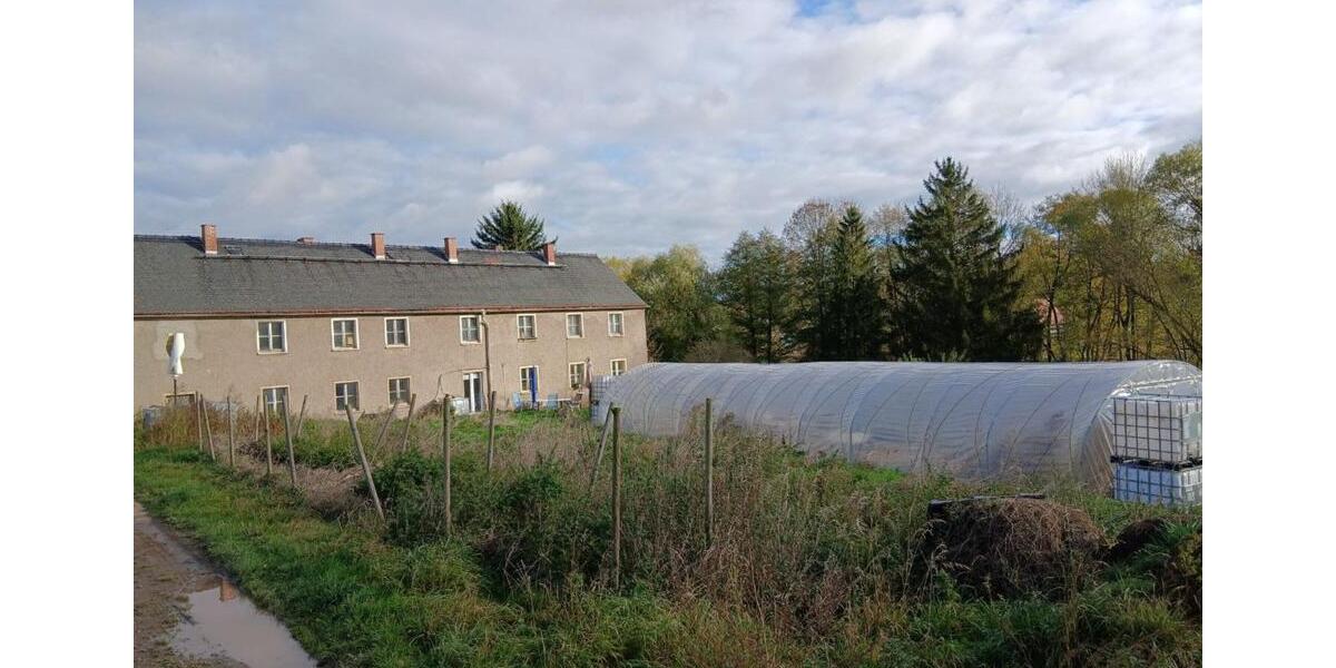 Dreiseitenhof mit viel Potenzial und Herz 22 zimmer