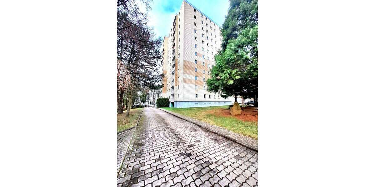 Wohnung zum Kaufen in Landstuhl 135.000 € 107 m² 5 zimmer