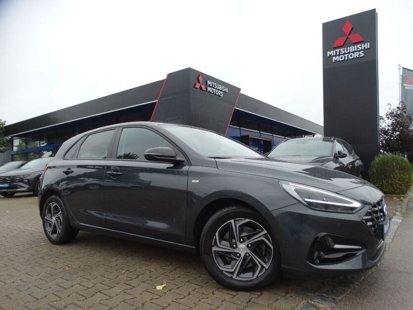 i30