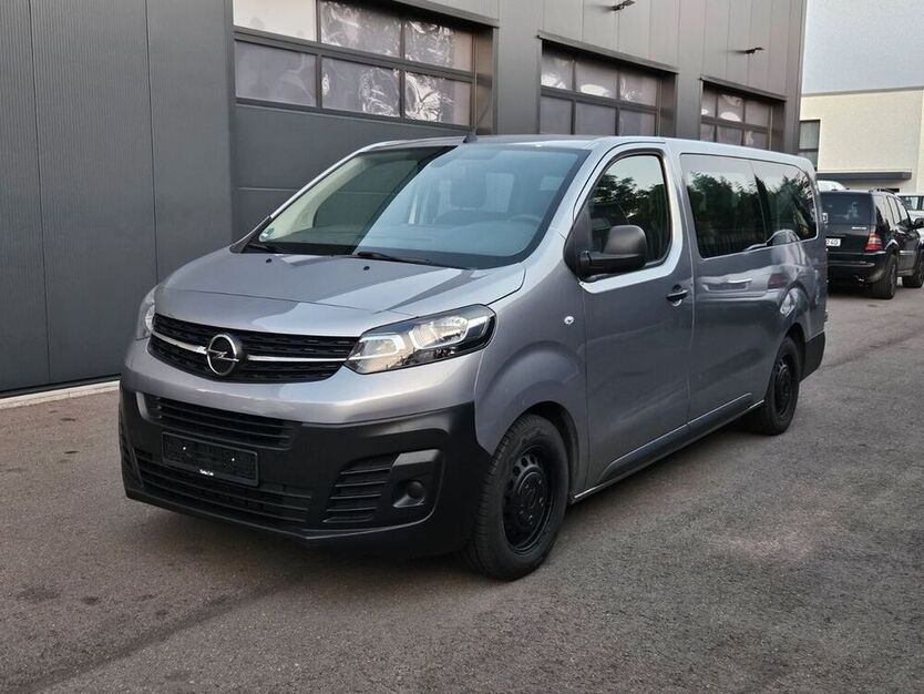 Zafira Life