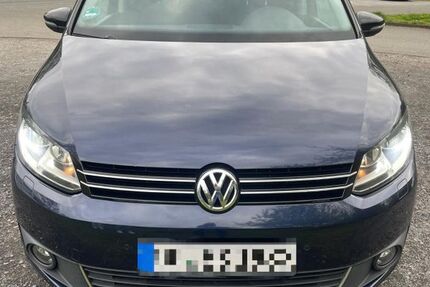 VW Touran 191.000 km 7.300 &euro; Duisburg 47166