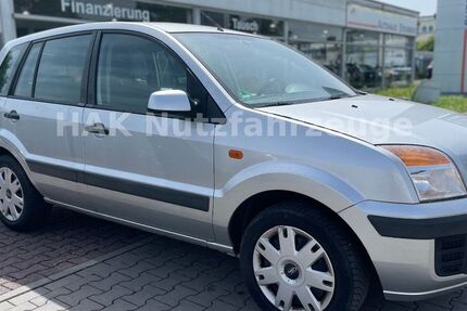 Ford Fusion 94.000 km 2.990 &euro; Dietzenbach 63128