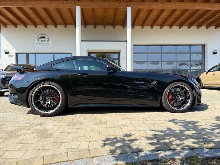 AMG GT R