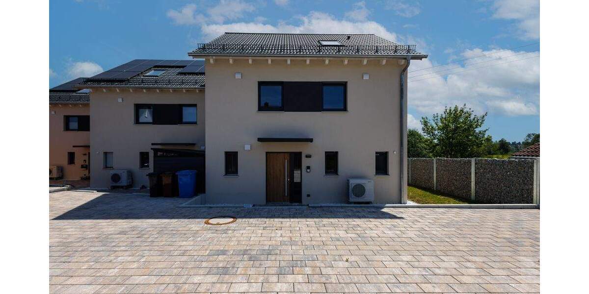 Reihenendhaus Langquaid - 5 Zimmer, 148 m&sup2;, 560.000&euro; | Angebot:24607415